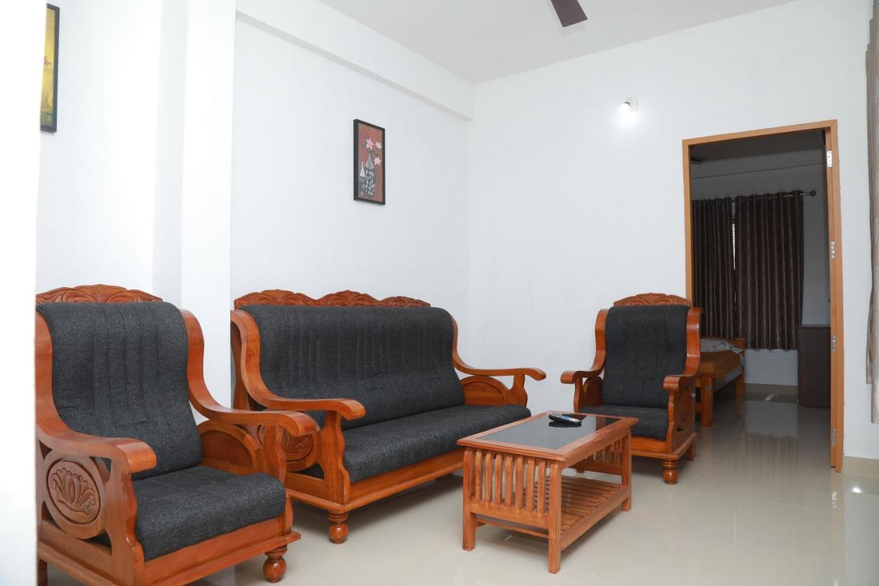 Sivaranjini Tourist Villa Guruvayur Exterior photo